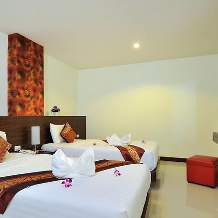Pimrada Hotel Patong Екстериор снимка