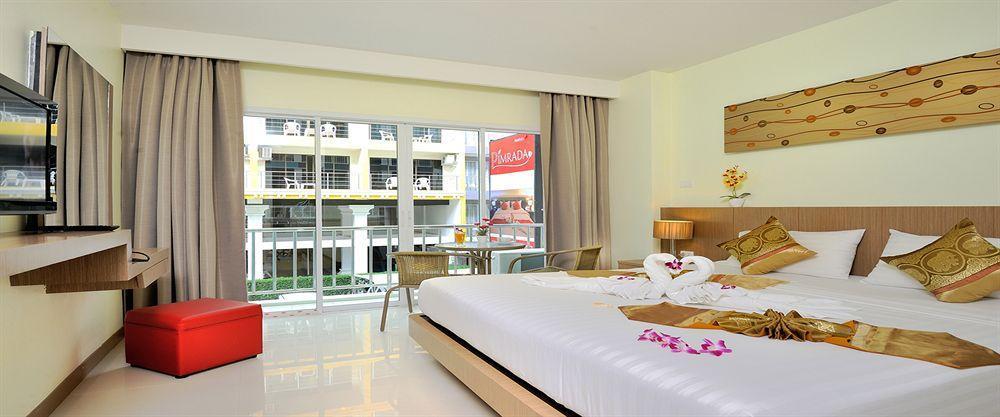 Pimrada Hotel Patong Екстериор снимка