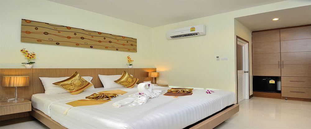 Pimrada Hotel Patong Екстериор снимка