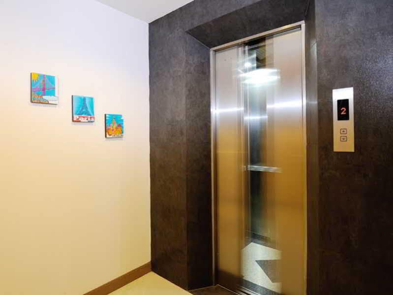 Pimrada Hotel Patong Екстериор снимка