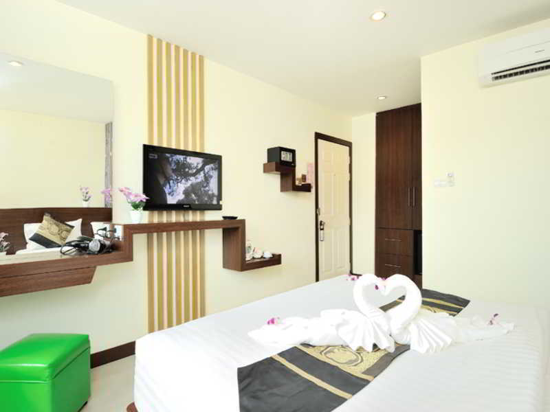 Pimrada Hotel Patong Екстериор снимка