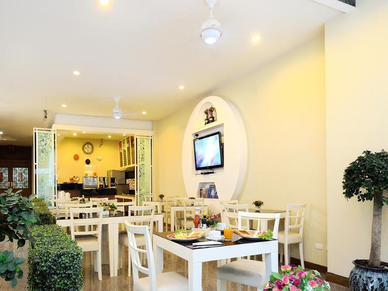 Pimrada Hotel Patong Екстериор снимка